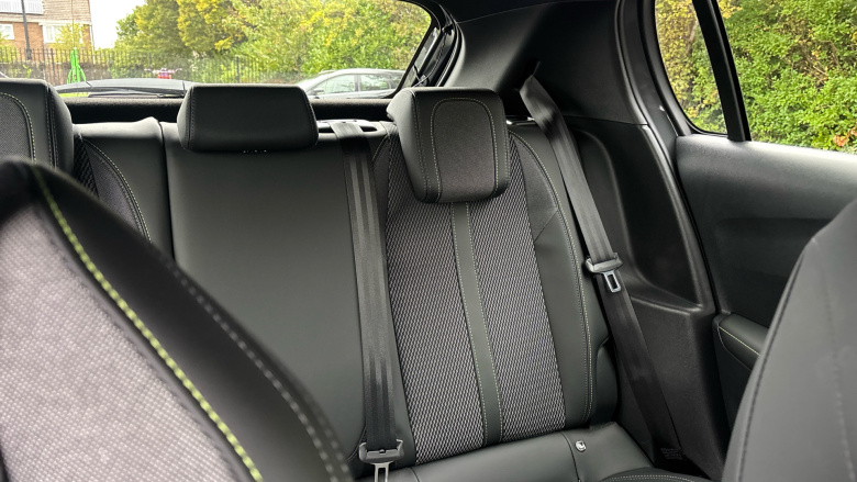 Peugeot 208 1.2 Hybrid 136 GT 5dr e-DSC6 Petrol Hatchback